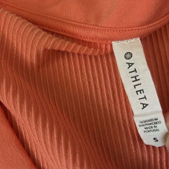 Athleta Renew V Neck Tee Top Size S 
Ribbed Island Coral Stretch 657707 - Picture 5 of 5